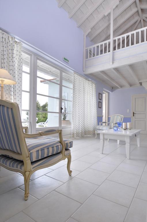 Anemolia Villas With Private Pools Near The Most Beautiful Beaches Of Alonissos Isomata Exterior photo