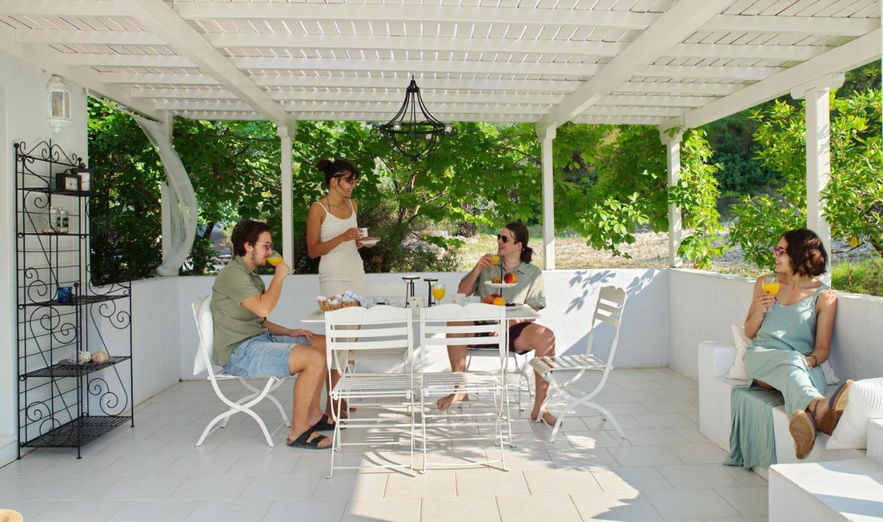 Anemolia Villas With Private Pools Near The Most Beautiful Beaches Of Alonissos Isomata Exterior photo